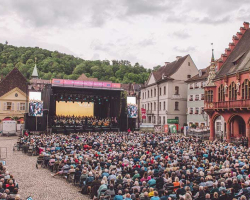 Live-Musik im Schatten des Münsters