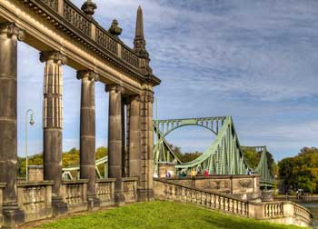 Glienikerbruecke
